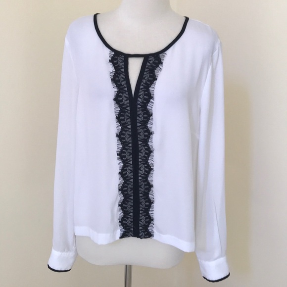 41 HAWTHORN white sheer long sleeve top with lace - Picture 1 of 8